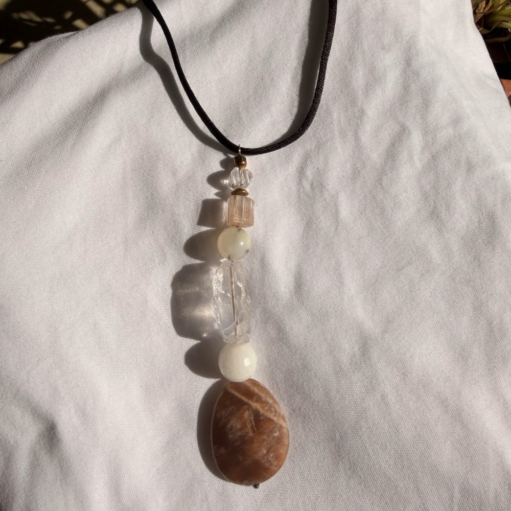 Lot: 3 Statement Neckless - image 4